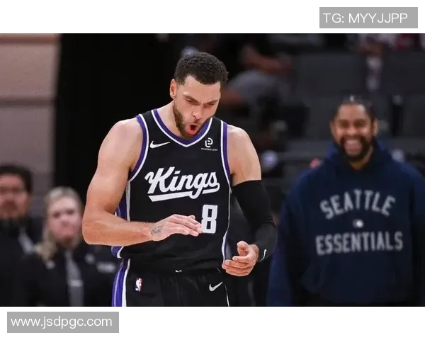 雄鹿与国王进行交换会谈！想要用2人换来拉文、对方坚定讨要首轮签