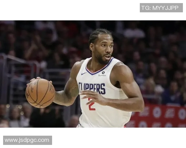 曝76人想摆脱乔治的合同,曾试图换来小卡,今夏或再次和快船谈判